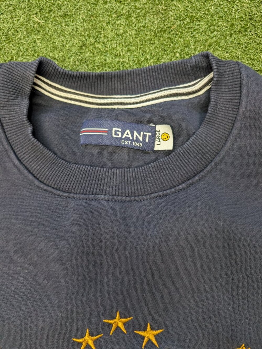 Vintage Gant McNally Crest Embroidered Crewneck Sweatshirt Navy Womens Large - Picture 5 of 7